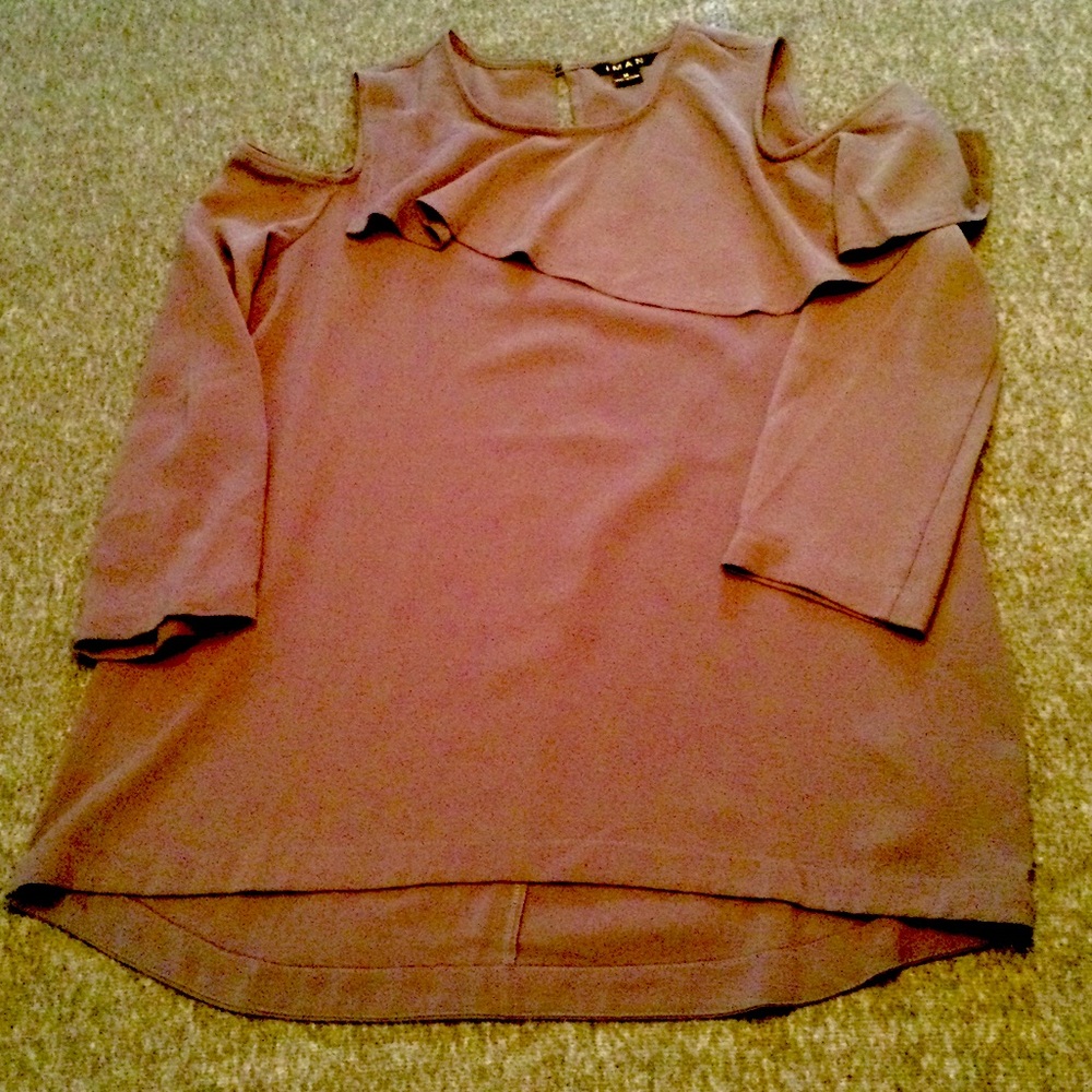IMAN grey smoke cold shoulder asymmetrical ruffle medium top, like new.